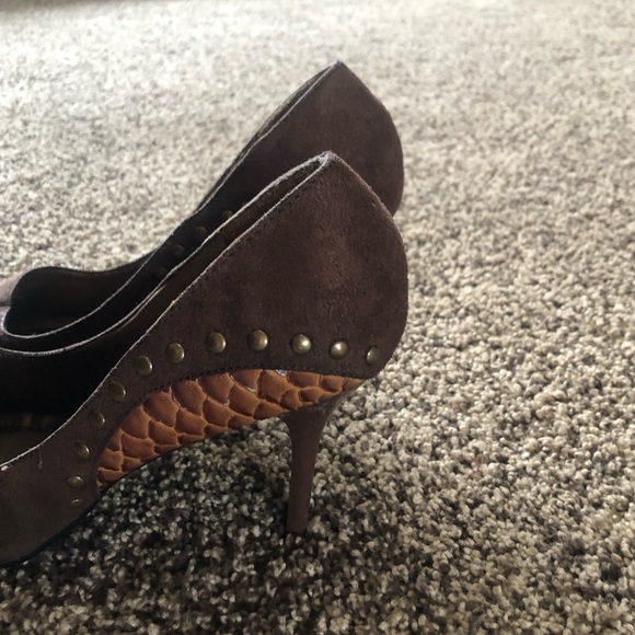 Pierre Dumas Ida Pointed Toe Stiletto Size 8 New Brown Studded - Picture 4 of 8